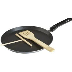 Crêpière grise et noire avec ustensiles