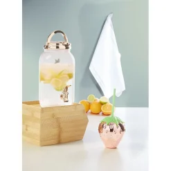 Gobelet avec paille design fraise