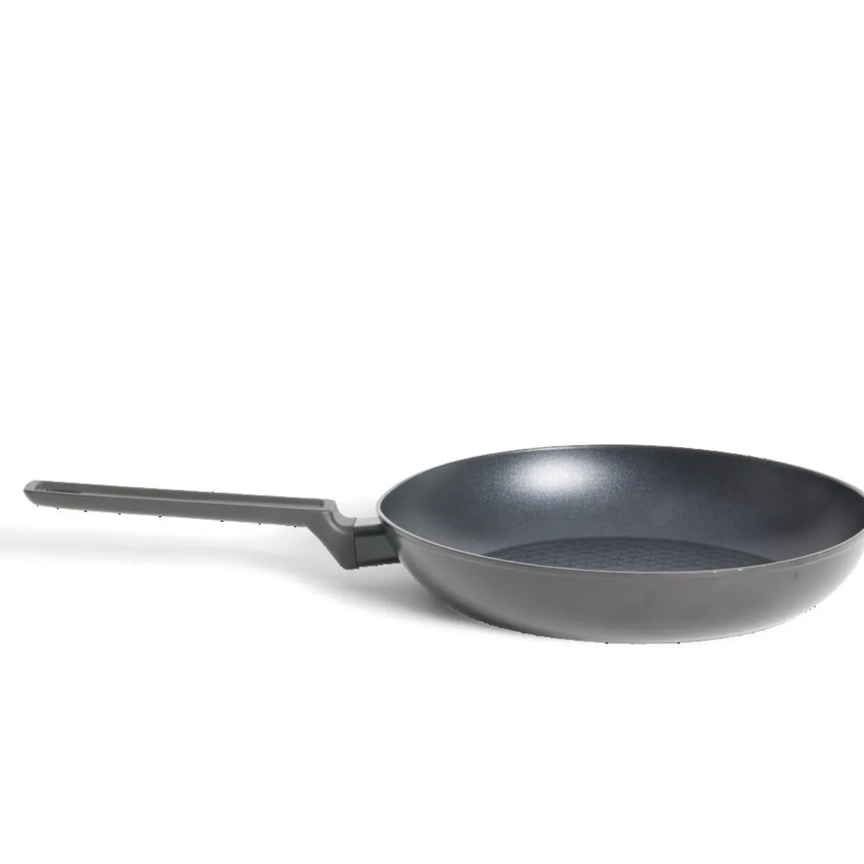 Poêle tous feux dont induction aluminium noir Ø28cm
